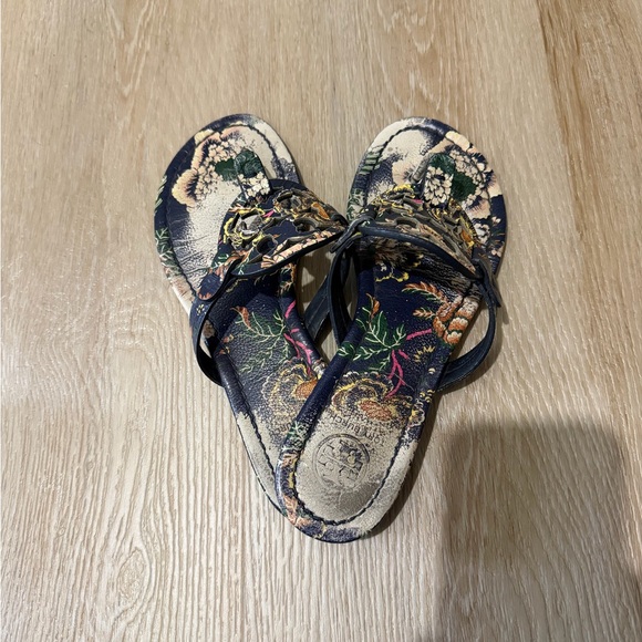 Tory Burch Miller floral Sandals size 6.5 - Picture 2 of 3